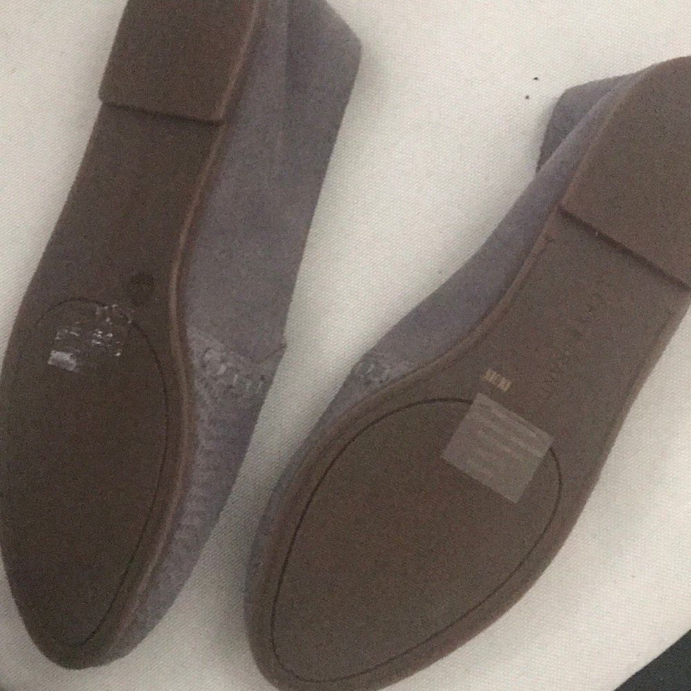 NWOT Lucky 🍀 Brand gray suede flats - Picture 3 of 4